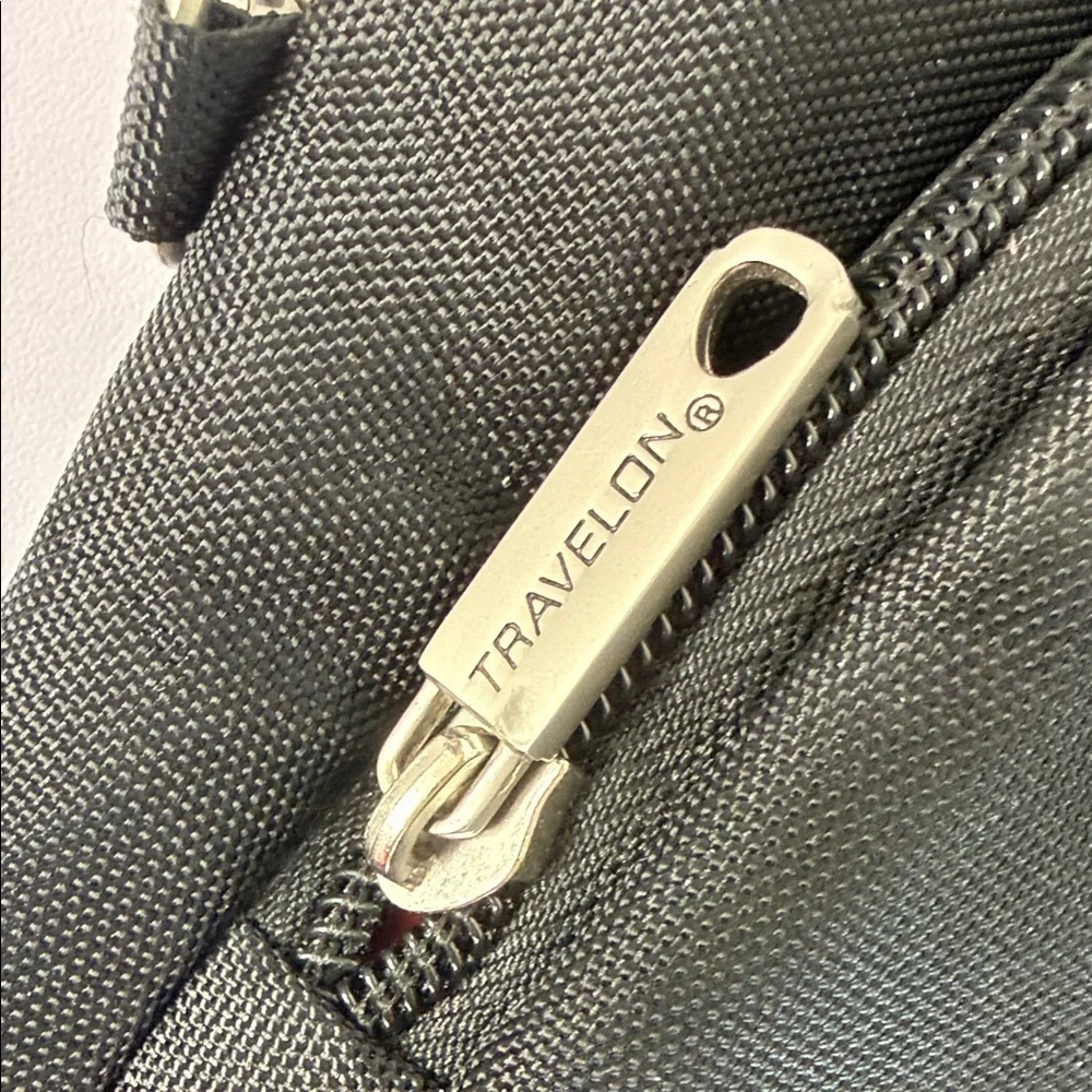 TRAVELON Black Crossbody Shoulder Bag Unisex - Lightweight Everyday Carry - Picture 8 of 8